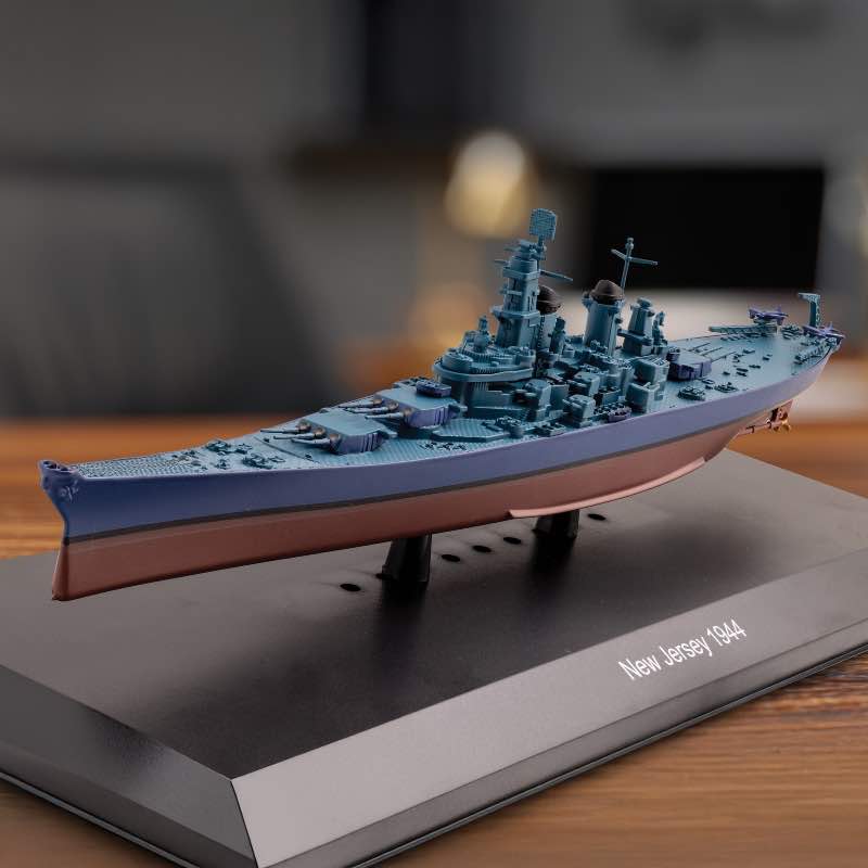 USS New Jersey 1/1100 Diecast model